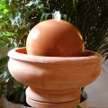 Terracotta Kugelbrunnen Fiesta